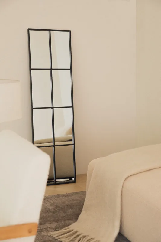 Specchio da parete rettangolare 40x130 cm in metallo effetto finestra Rania Compra Oggi Stesso