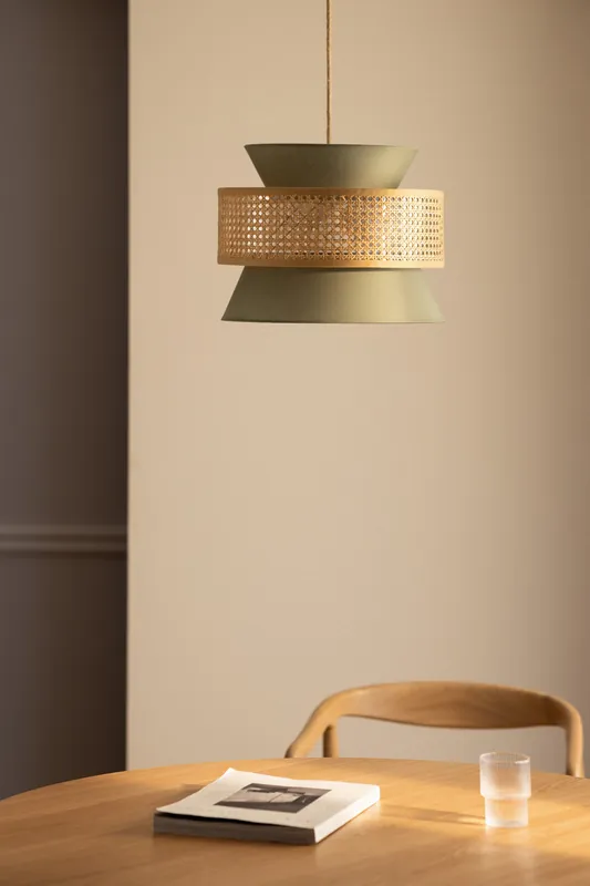 Lampada a sospensione in rattan Yereh Popolare
