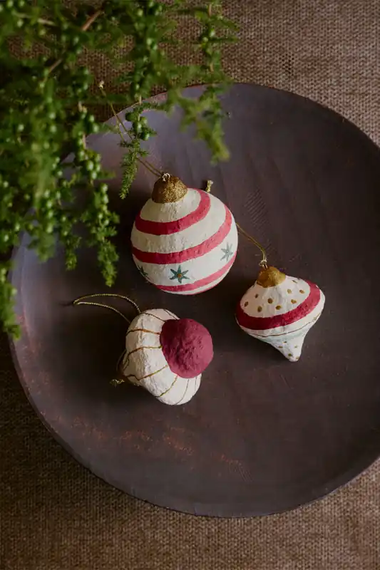 Prezzo Ridotto Set di 3 decorazioni natalizie in cartapesta Bemot