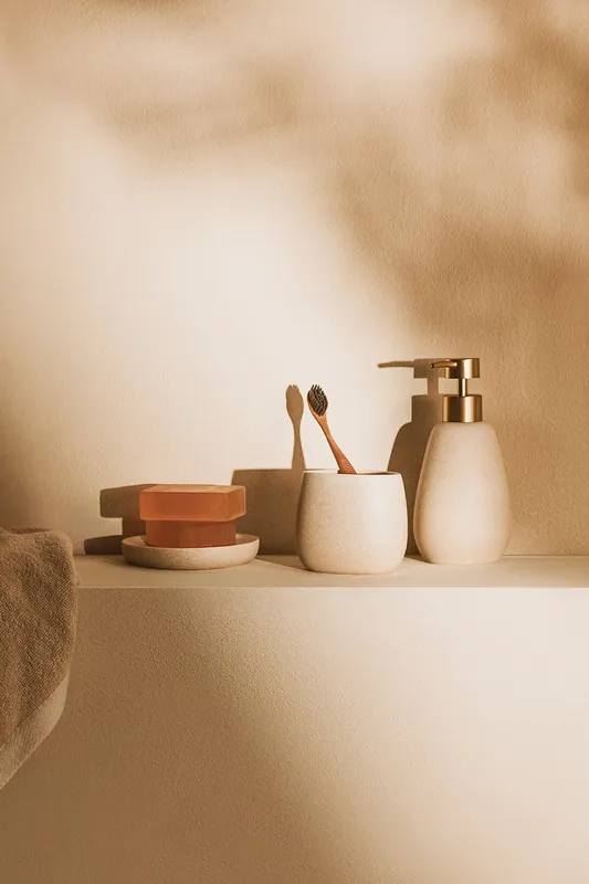 Quantità Limitata Set da bagno in poliresina Yegro