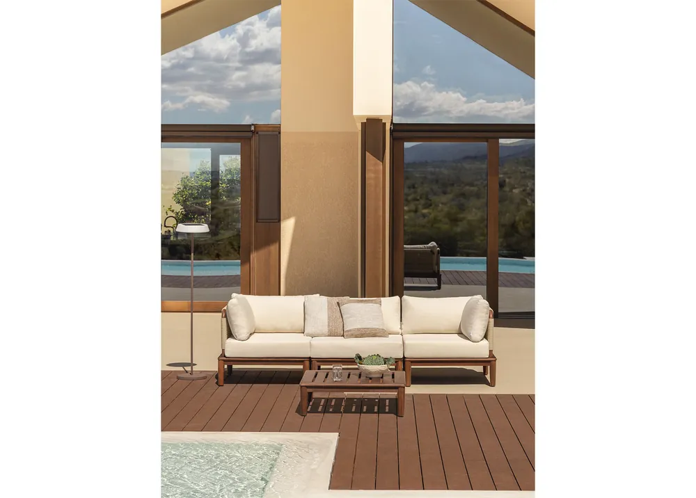 Set da giardino con divano modulare a 3 pezzi, 2 poltrone angolari e tavolino in acacia Giulia Occasione