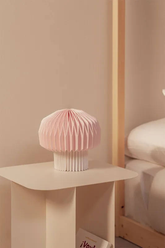 Lampada da tavolo in carta Aridiana Kids Offerta