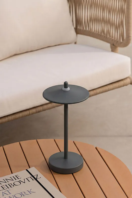 Economico Lampada da tavolo LED wireless per esterni in ferro Zuniga