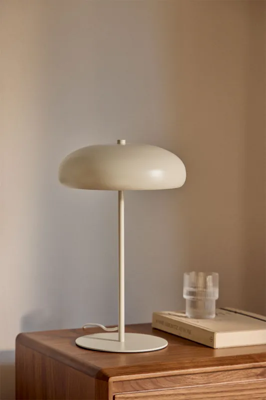 Compra Adesso Lampada da tavolo in ferro Hilma