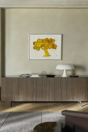Quantità Limitata Matinis lakuotas ir ąžuolo medžio šoninis staliukas LEON DECOR H 66, pagamintas Sth Horm kompanijai