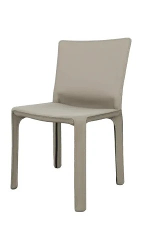 In Stock - Vaikų kėdė CAB 412, sukurta Mario Bellini Cassina kompanijai Popolare