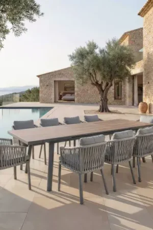 Tavolo da giardino estensibile automatico in alluminio 12 posti (240/300 x 96 cm) Amalfi Grigio antracite e legno A Buon Prezzo