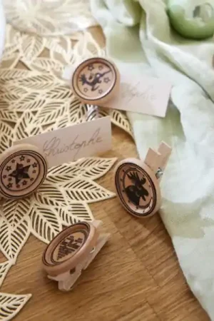 Confezione di 8 mollette Bottoni stampati Offerta Del Giorno