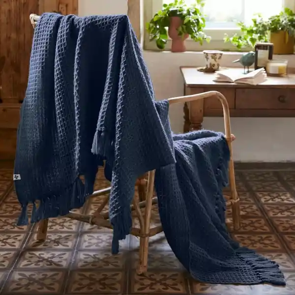 Plaid divano materiale riciclato (130 x 160 cm) Gabin Blu notte Nuovo Arrivo