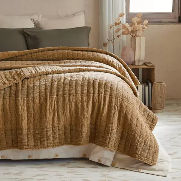 Promo Stagionale Copripiumino in cotone trapuntato (240 x 260 cm) Lena Camel