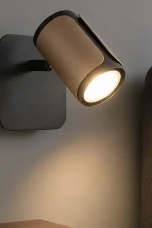 Applique da comodino con interruttore nero caffe per camera da letto Super Prezzo