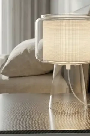 Lampada da comodino moderna di vetro trasparente per camera da letto Saldi