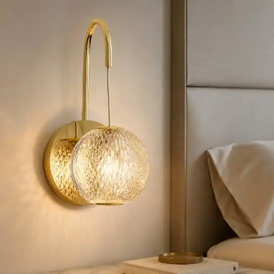 Applique per camera da letto oro sfera trasparente led 3200k Consegna Rapida