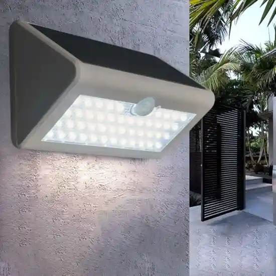 Applique da esterno bianco solare sensore di movimento led 6w 6000k vivida Offerta Lampo