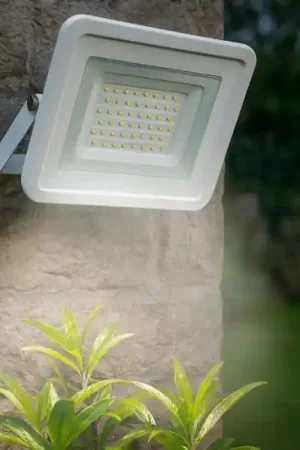 Faro per illuminazione esterno proiettore led 30w 3000k ip65 slim bianco 220v Vendita Finale
