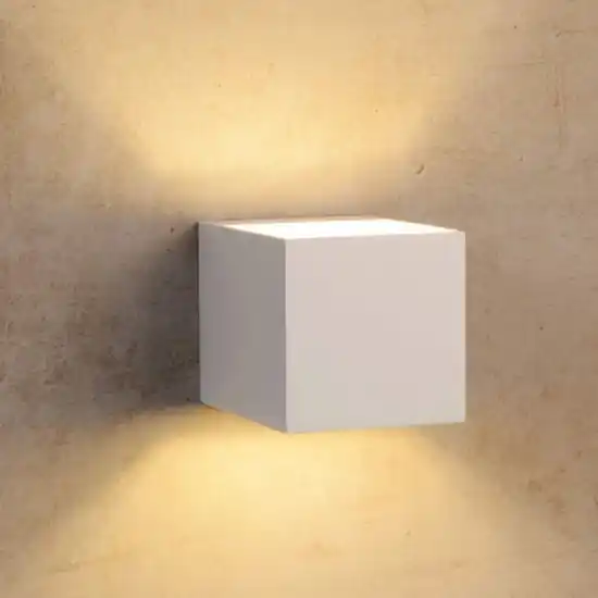 Applique da parete cubo bianco per interno moderno Subito Disponibile