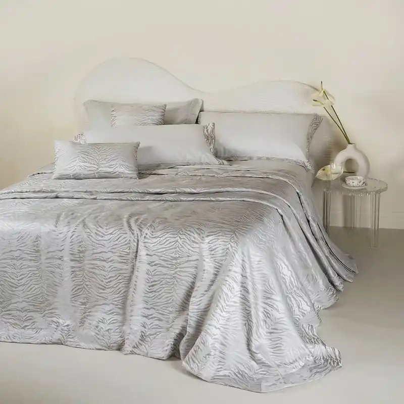 Copriletto Matrimoniale Jacquard Keran Battaglia Promozione Esclusiva